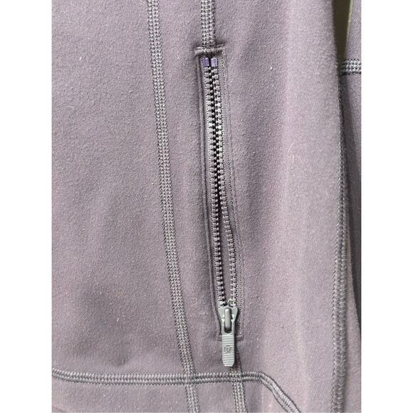 Lululemon Define Breathable Fitted Lightweight Muted Lavender Jacket Women's 8 - Picture 5 of 13